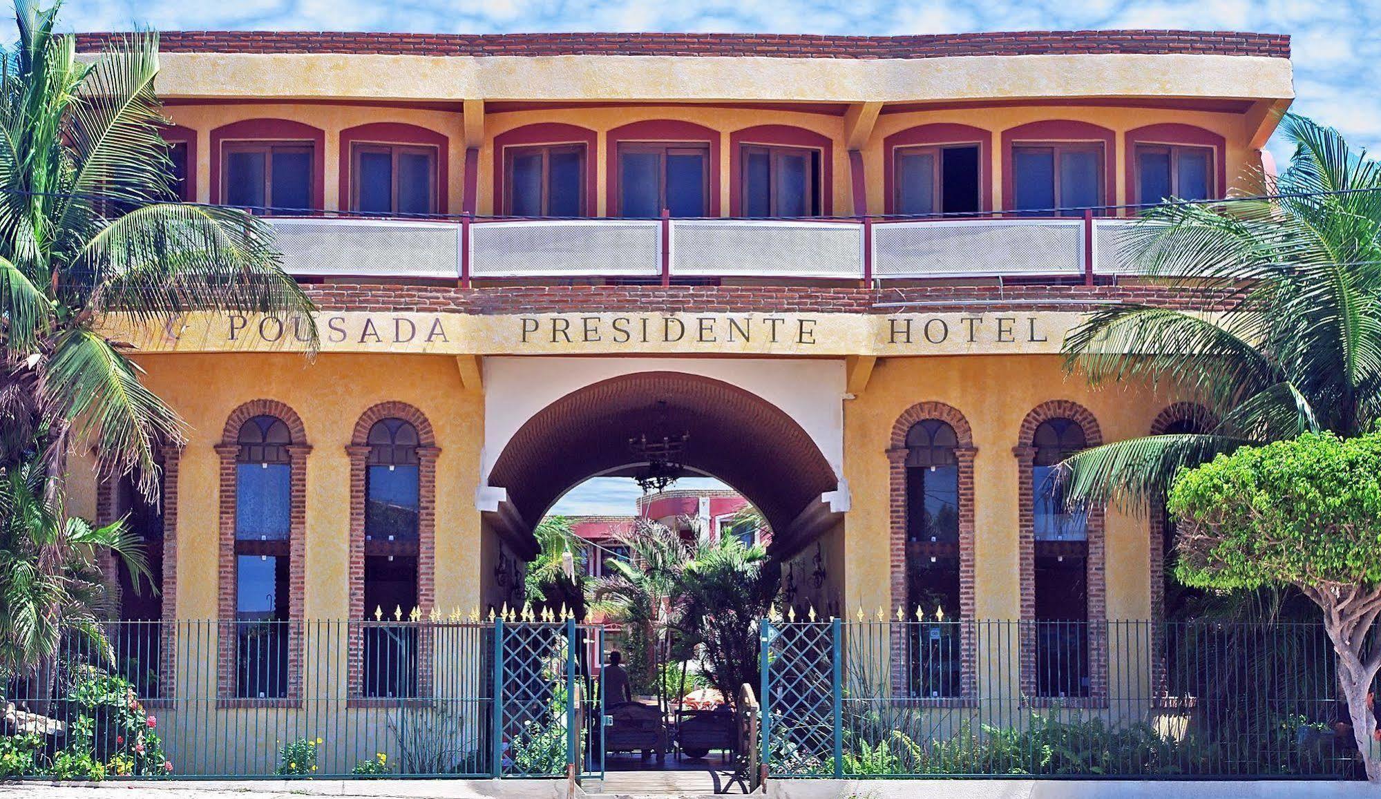 Pousada Presidente Hotel กาโนอาเกบราดา ภายนอก รูปภาพ